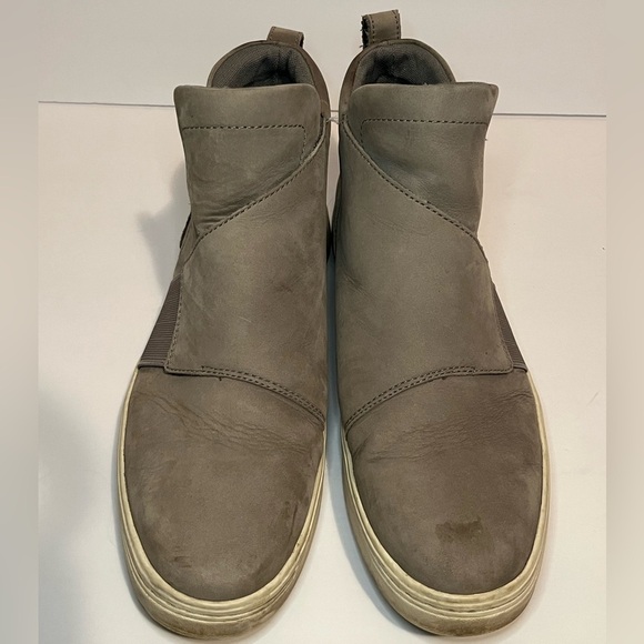 Timberland Women's Londyn Pull-On Chelsea Sneakers in Medium Grey - Picture 9 of 16